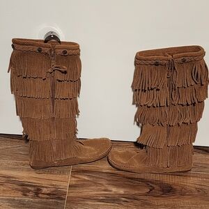 Minnetonka Brown Fringe Moccasin Boots
